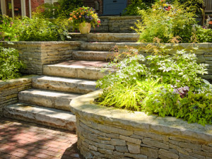Service d’installateur de pavé uni et de muret en pierre naturelle à Boisbriand, Montréal, Laval, Rive-Nord, Laurentides et dans Lanaudière ou ses environs / Pavage Boisbriand